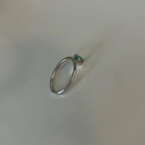 The Ina Sz 7 Sterling silver opal triangle ring - Picture 5 of 6